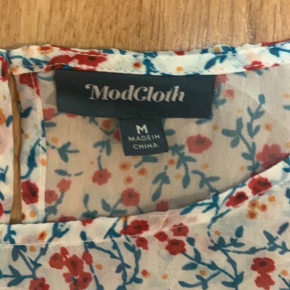 ModCloth Sheer Floral Tie Sleeve Blouse - Picture 7 of 11